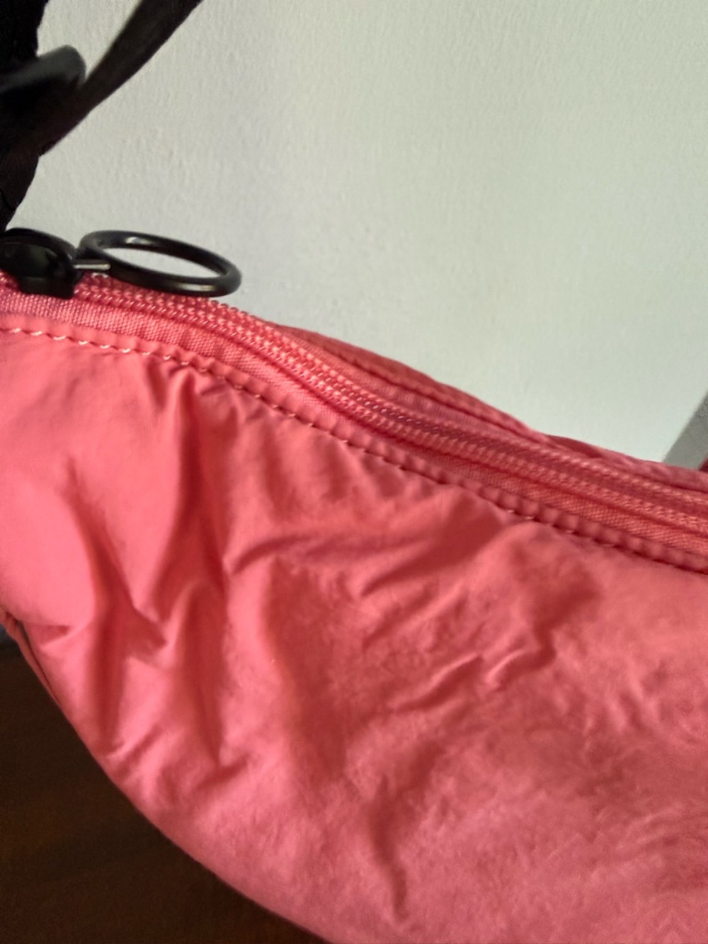 FREE PEOPLE MOVEMENT Bulls Eye Sling Bag-Coral - Picture 4 of 10
